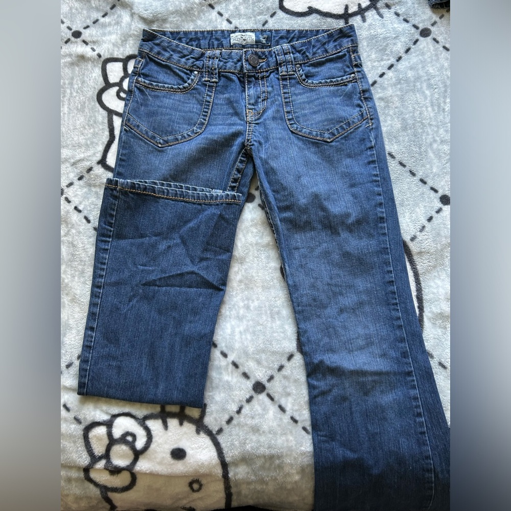 Really cute low rise skinny flare aeropostale jeans